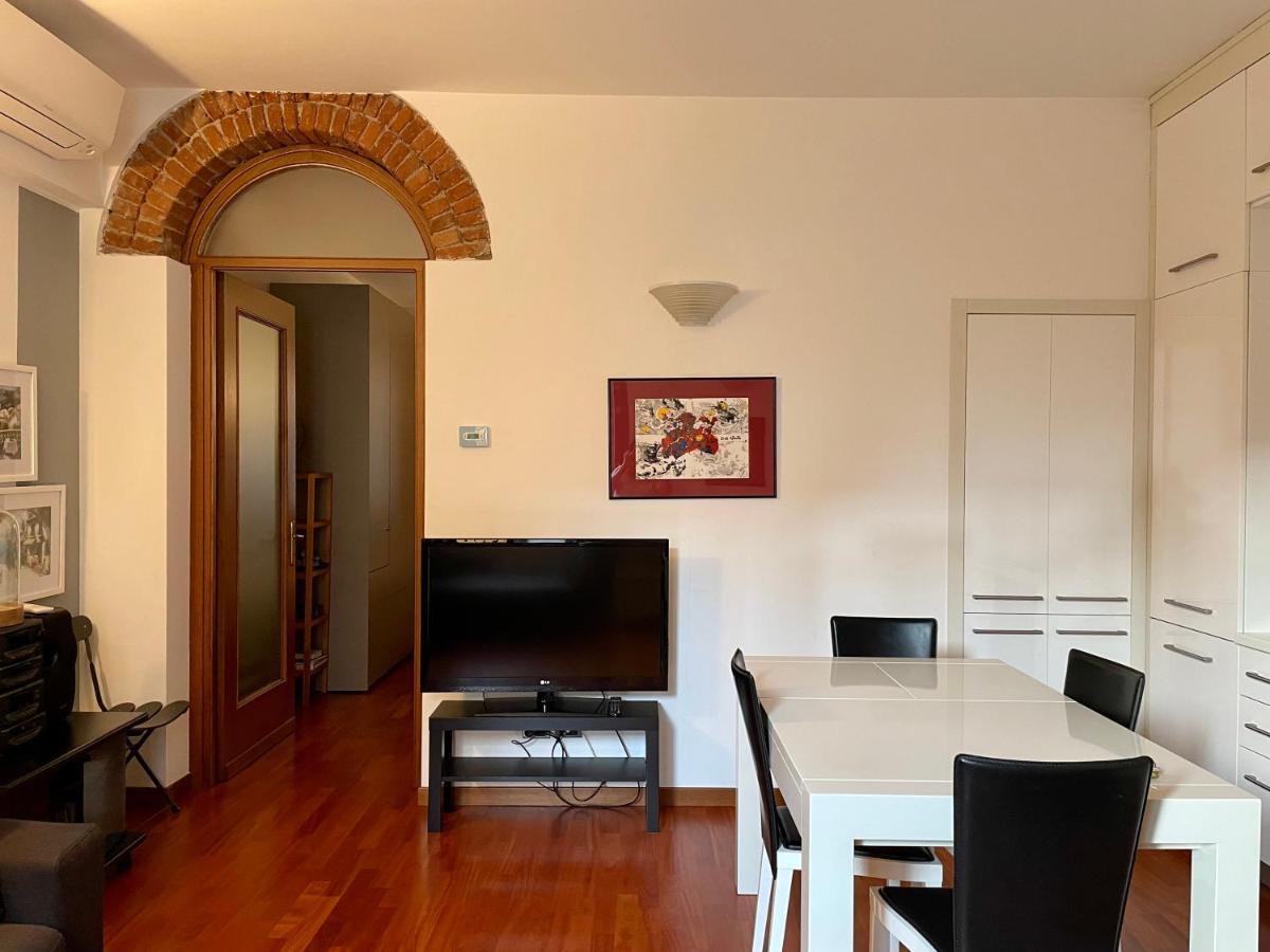 La Casa Di Ringhiera In Sarpi-sempione-moscova * Milán